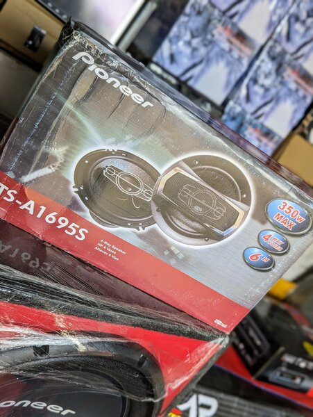 Pioneer 6" Door Speakers