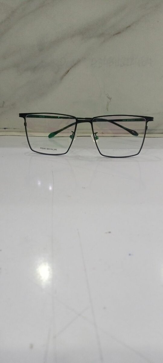 PaKsoW frame