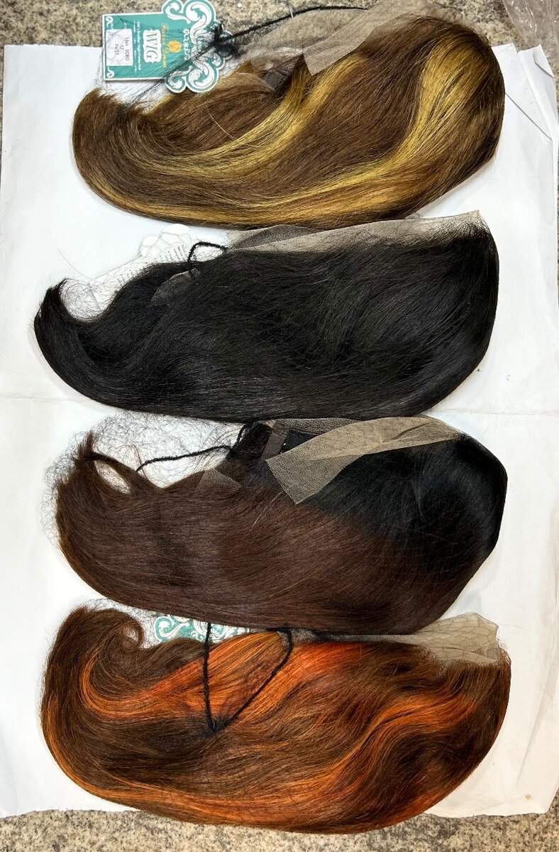 Perruques bob colorées