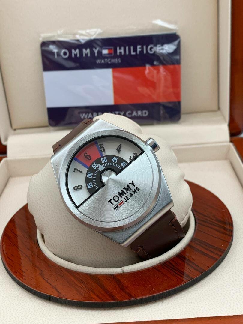 Tommy Hilfiger Leather watches
