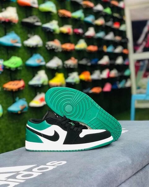 Jordan 1 low top green