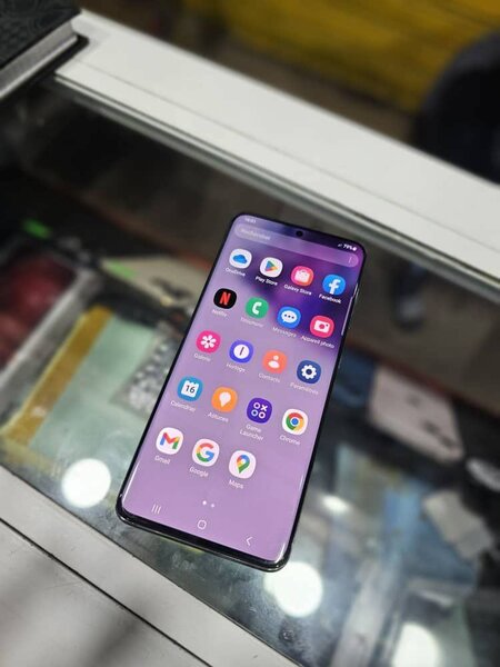 Samsung Galaxy S21 5G Smartphone