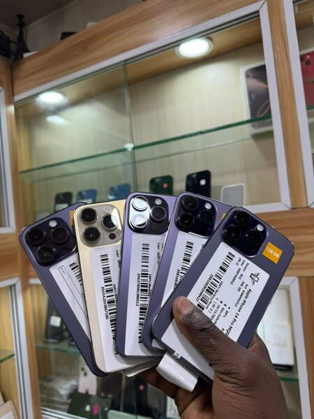 iPhone 14pro 256giga casineuf importé vendu en magasin