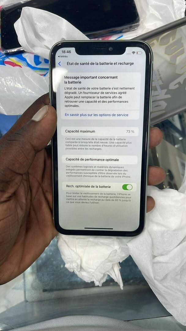 iPhone 11 64giga sans face ID