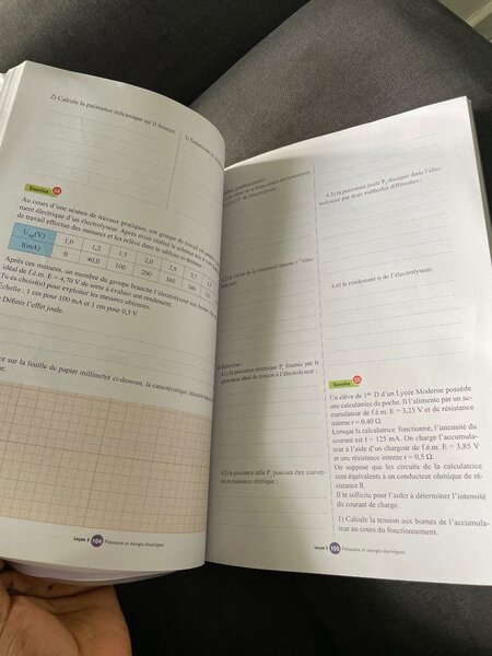 Livre Physique 1ère CDE - Valresso