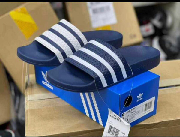 Sandales Adidas bleues