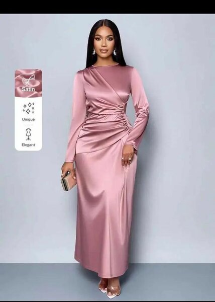 Robe élégante en satin