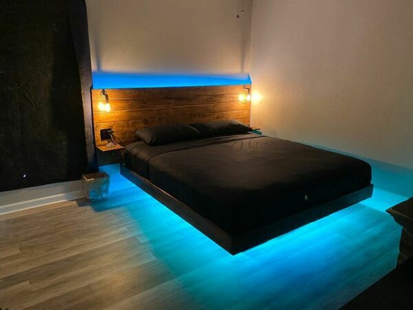 Floating bed