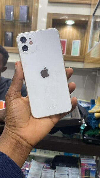 iPhone 11 Scd main