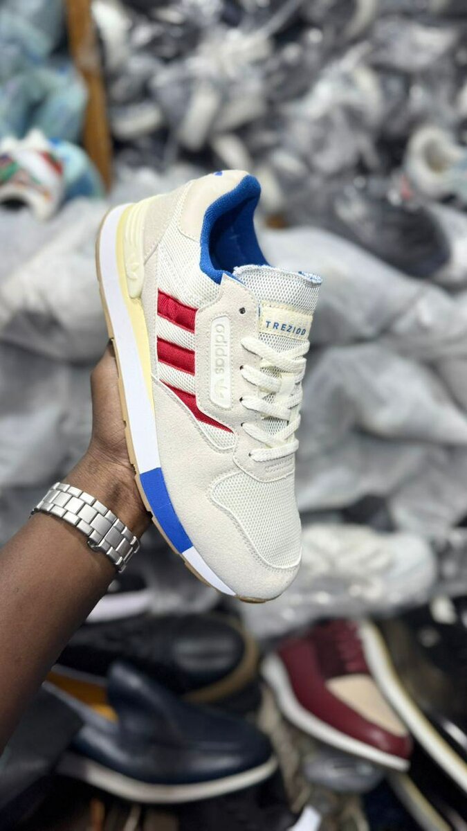 Sneakers rétro Adidas pour hommes