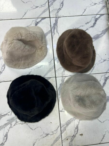Bonnet authentiques