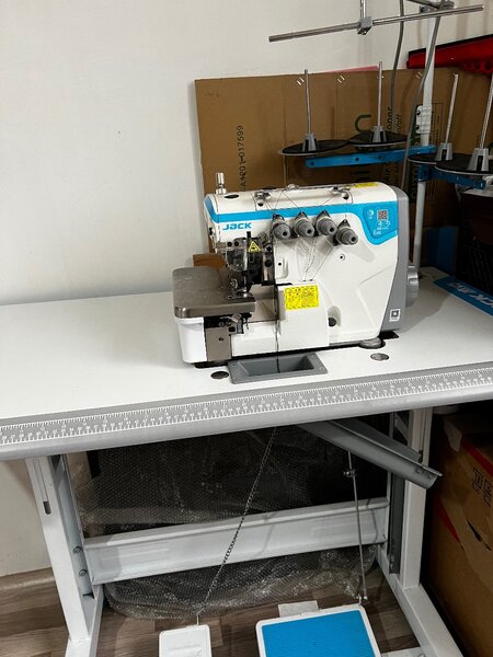 Jack почти новый 4-нитка