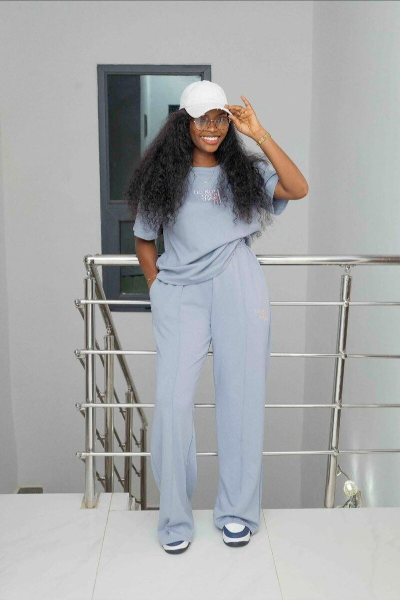 Tenue décontractée femme élégante