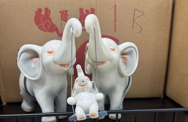 Figurines Éléphants Famille