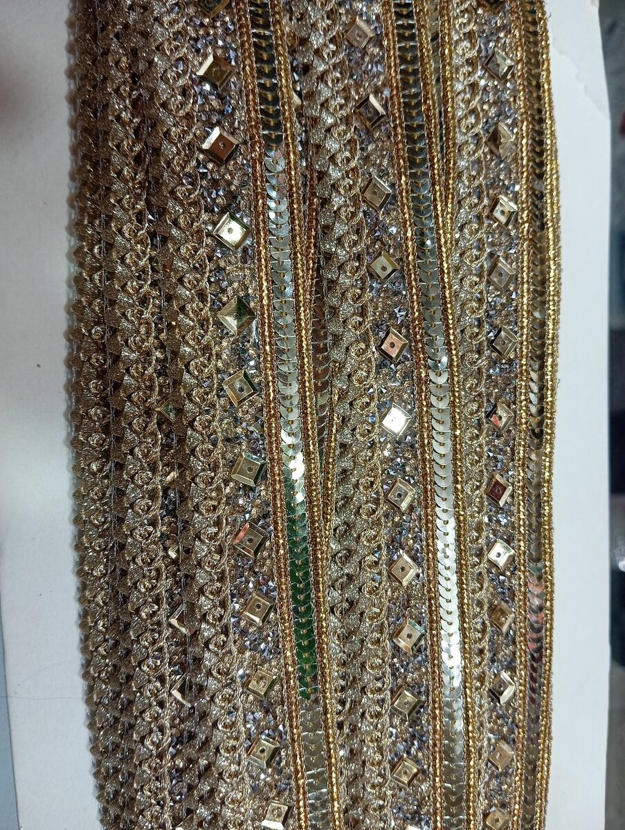 Fancy Golden Lace