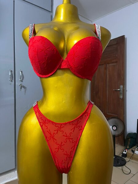 Ensemble lingerie rouge