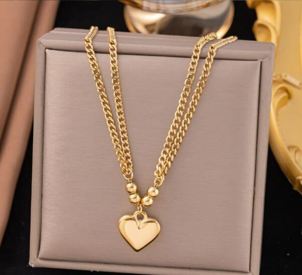 Gold Heart Pendant Necklace