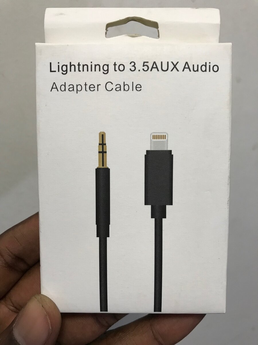 Lightning to 3.5 AUX Audio