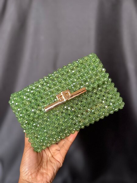 Sac pochette en perles vertes