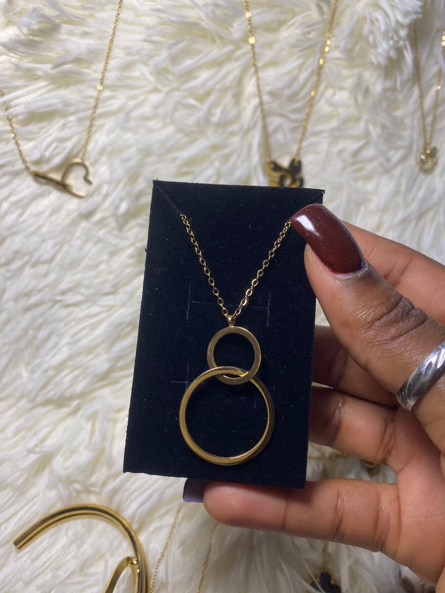 Gold Circle Pendant chaîne