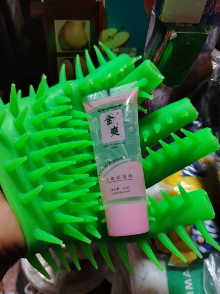 Gant de massage exfoliant