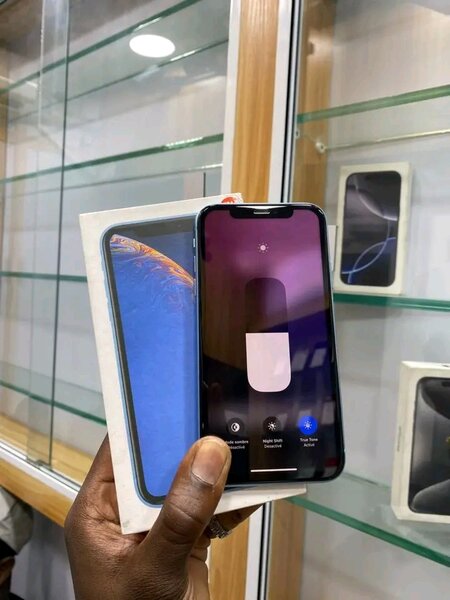 iPhone XR 128GB Bleu