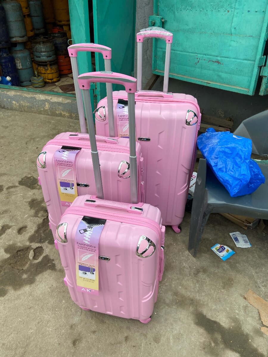 Set de Valises Roses à Roulettes