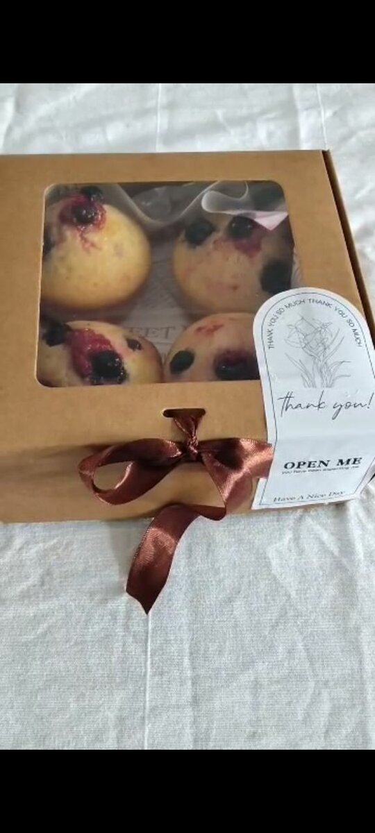 Muffins aux fruits en boîte