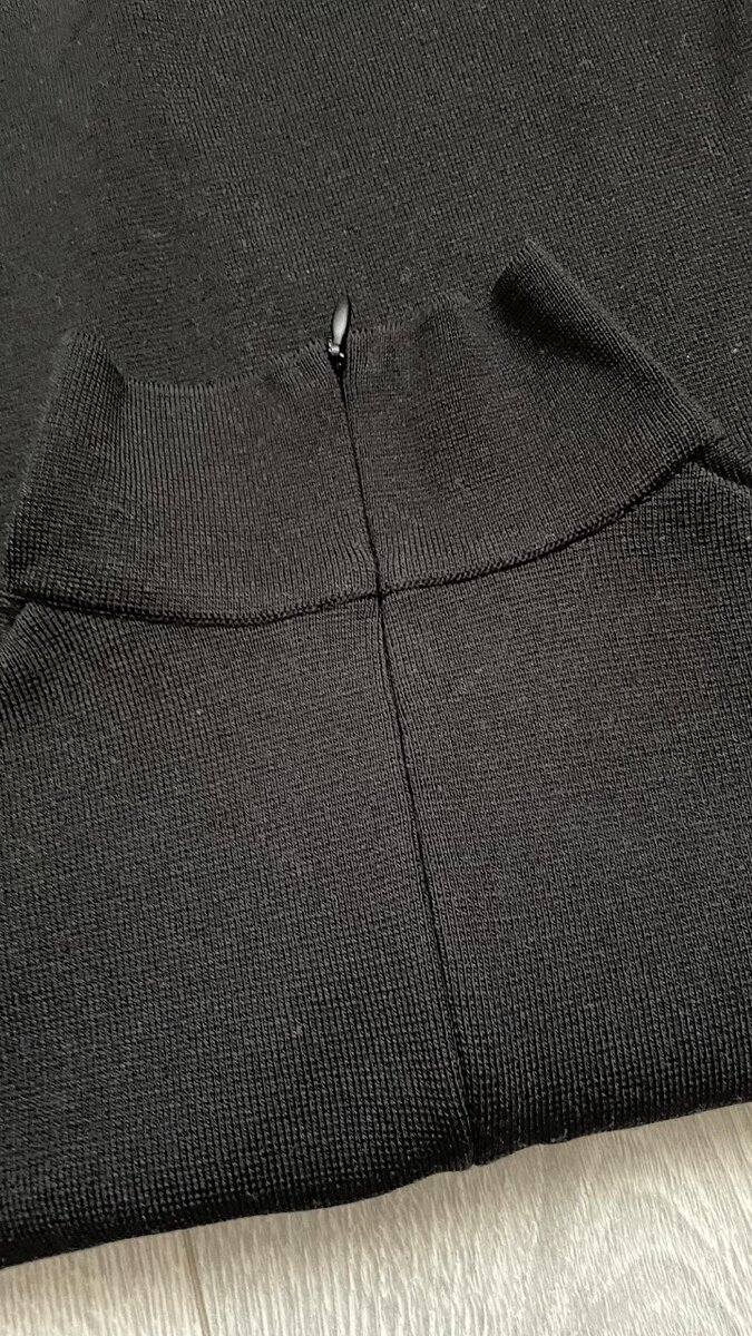 Топ без рукавов. Воротник-стойка