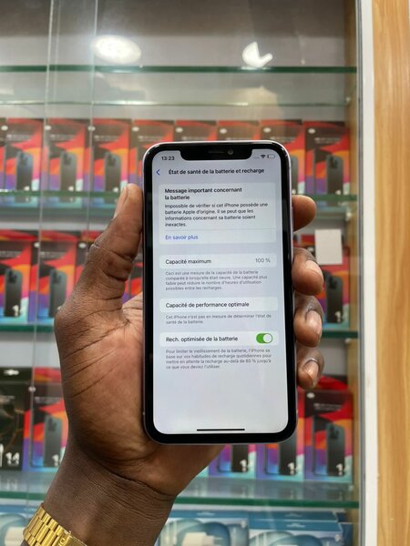 iPhone 11 64GB Violet