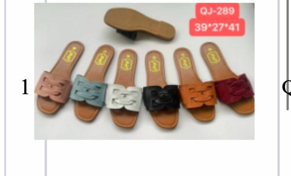 Sandales colorées tendance