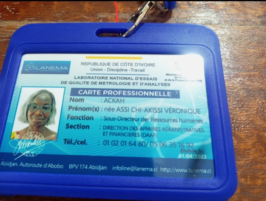 BADGES PERSONNALISÉS