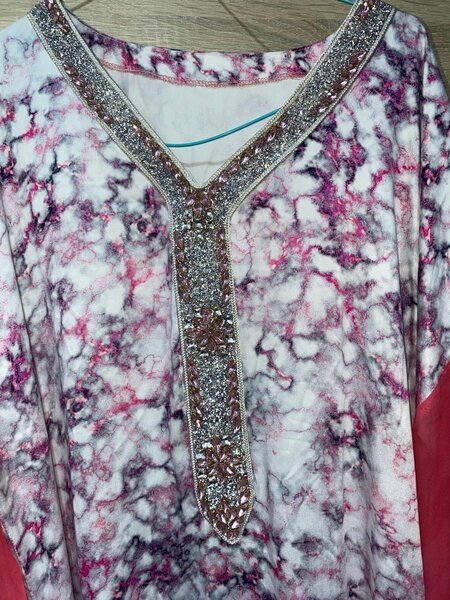 Robe élégante en perle chic