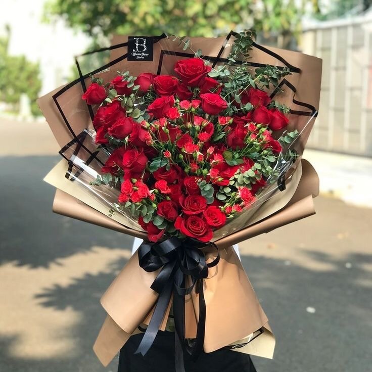 Bouquet de Roses Élégantes