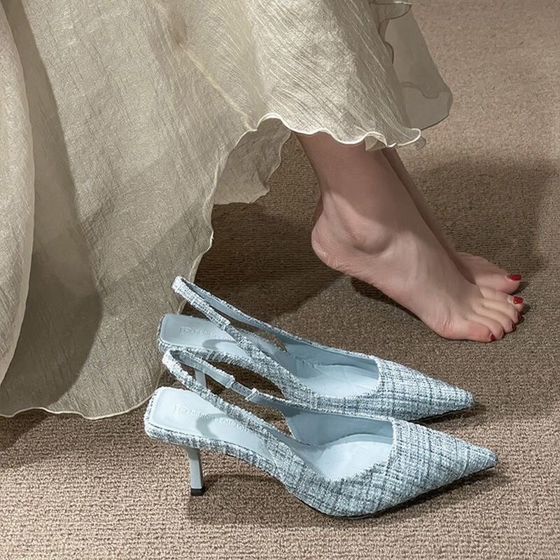 Туфли на невысоком каблуке