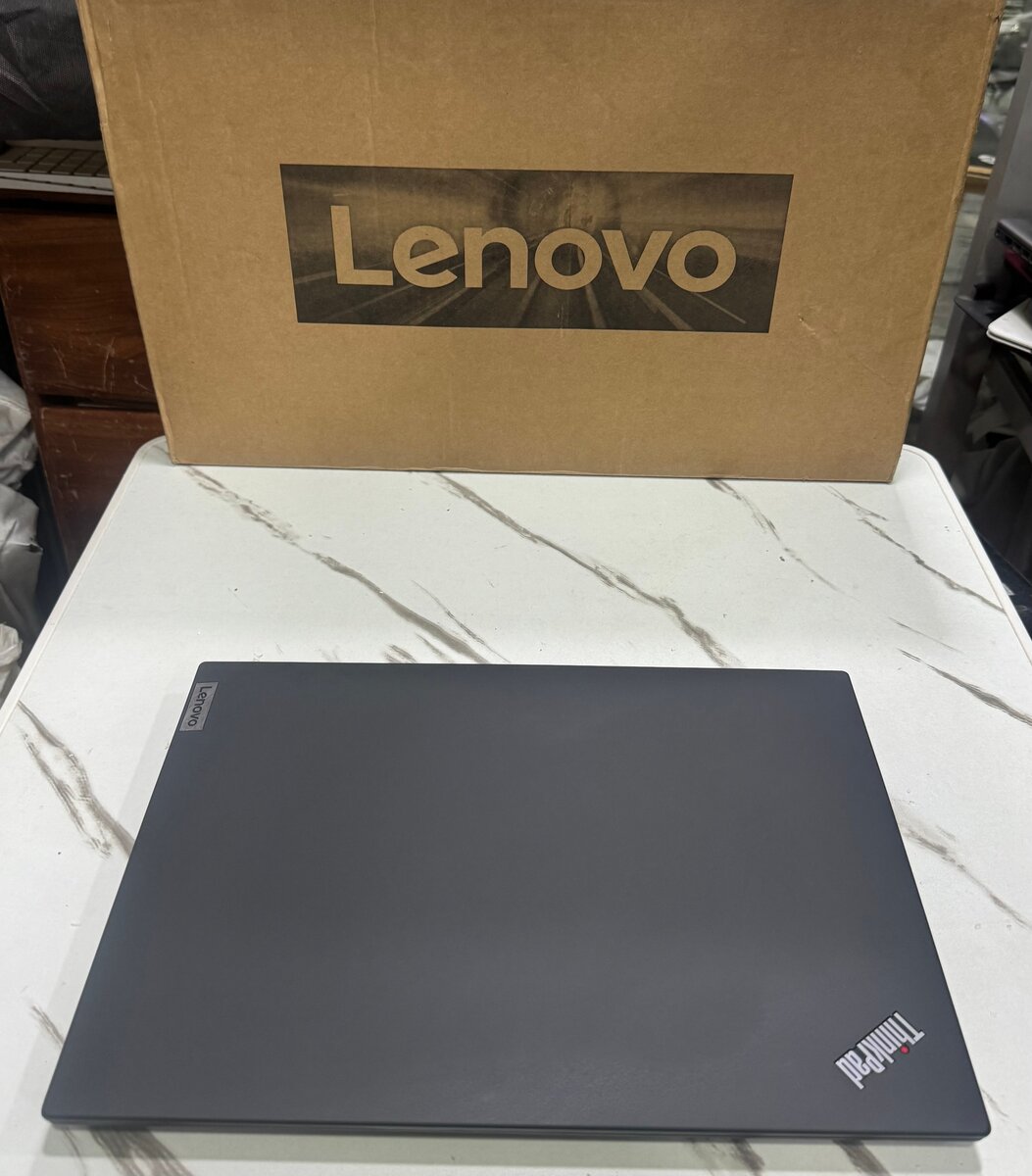 lenovo thinkpad p16s  ryzen 5