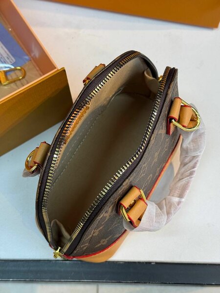 LV mini сумочка