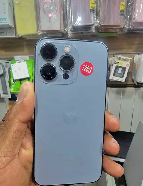 iPhone 13 pro 128 Go