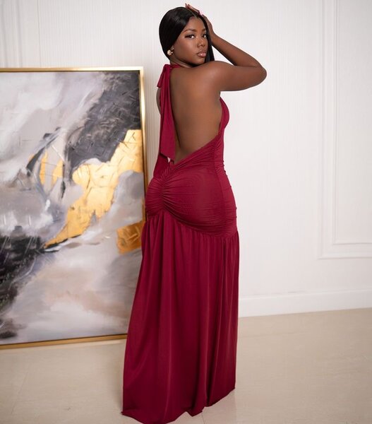 Robe longue dos nu élégante