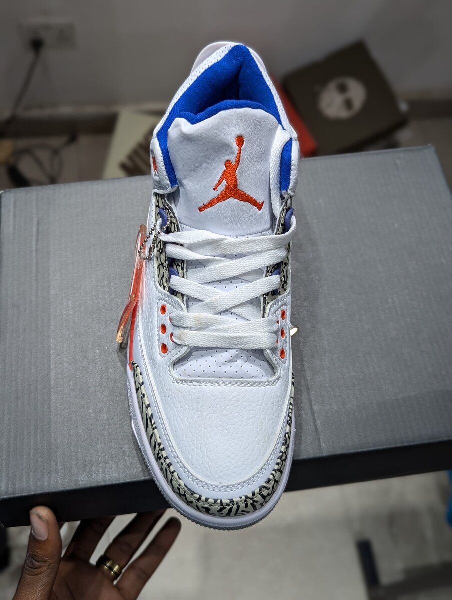 JORDAN 3 RETRO (WHITE)