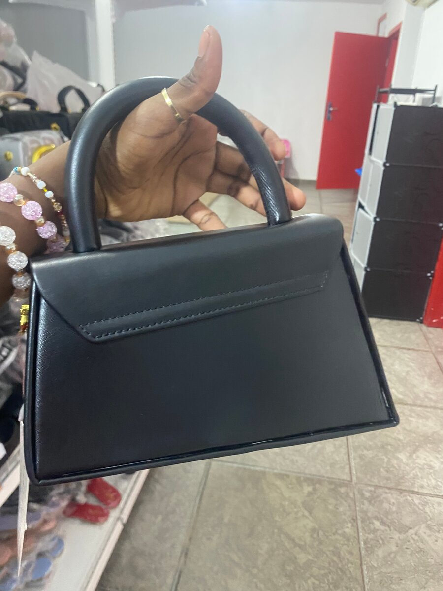 Sac à main élégant féminin