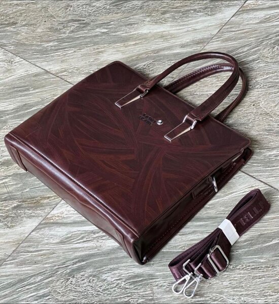 Porte-documents élégant homme