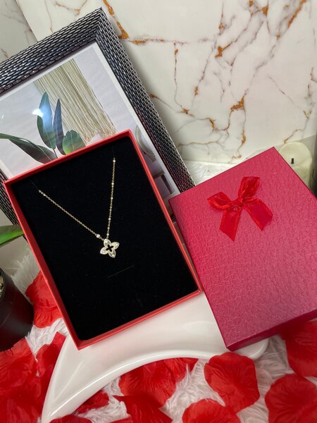 Collier Pendentif Trèfle Élégant