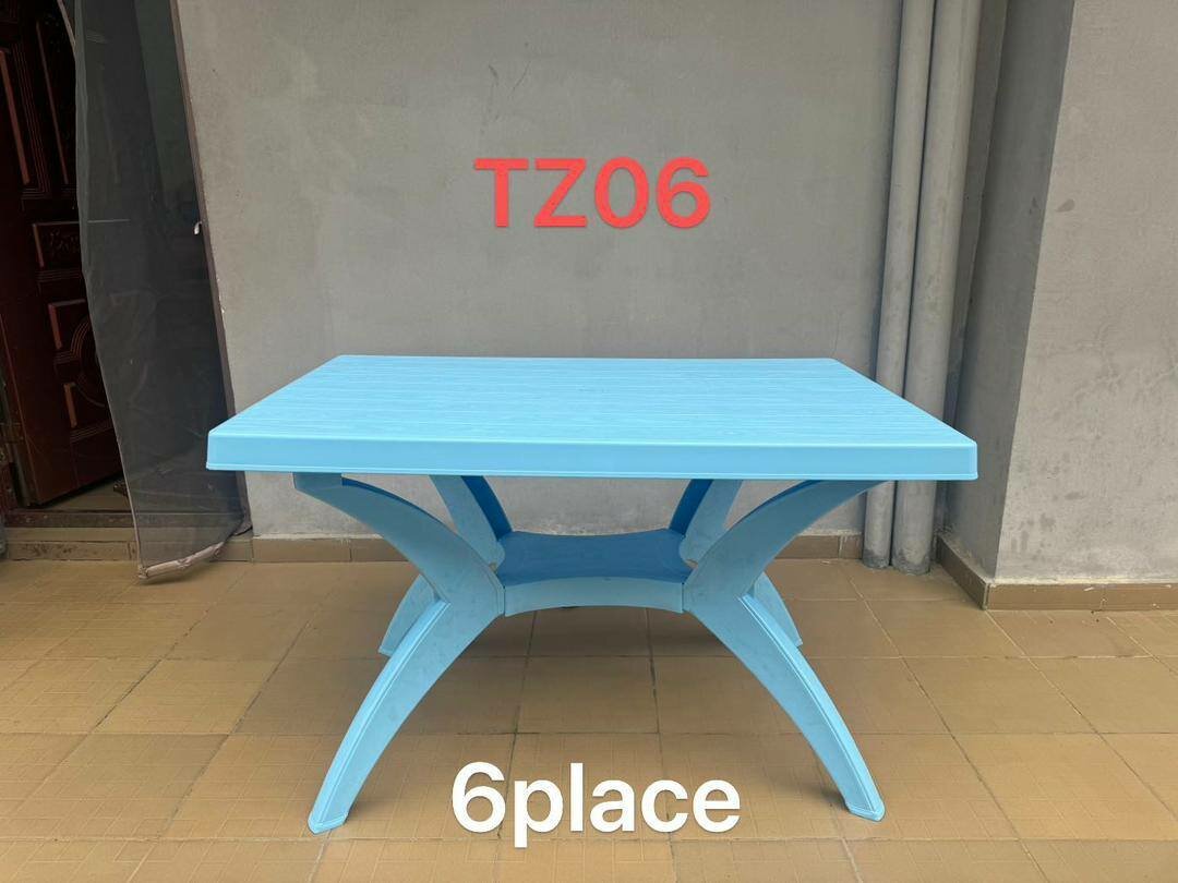 Table extérieure en plastique 6 places