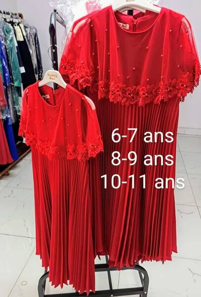 Robe Plissée Enfant Éclatante