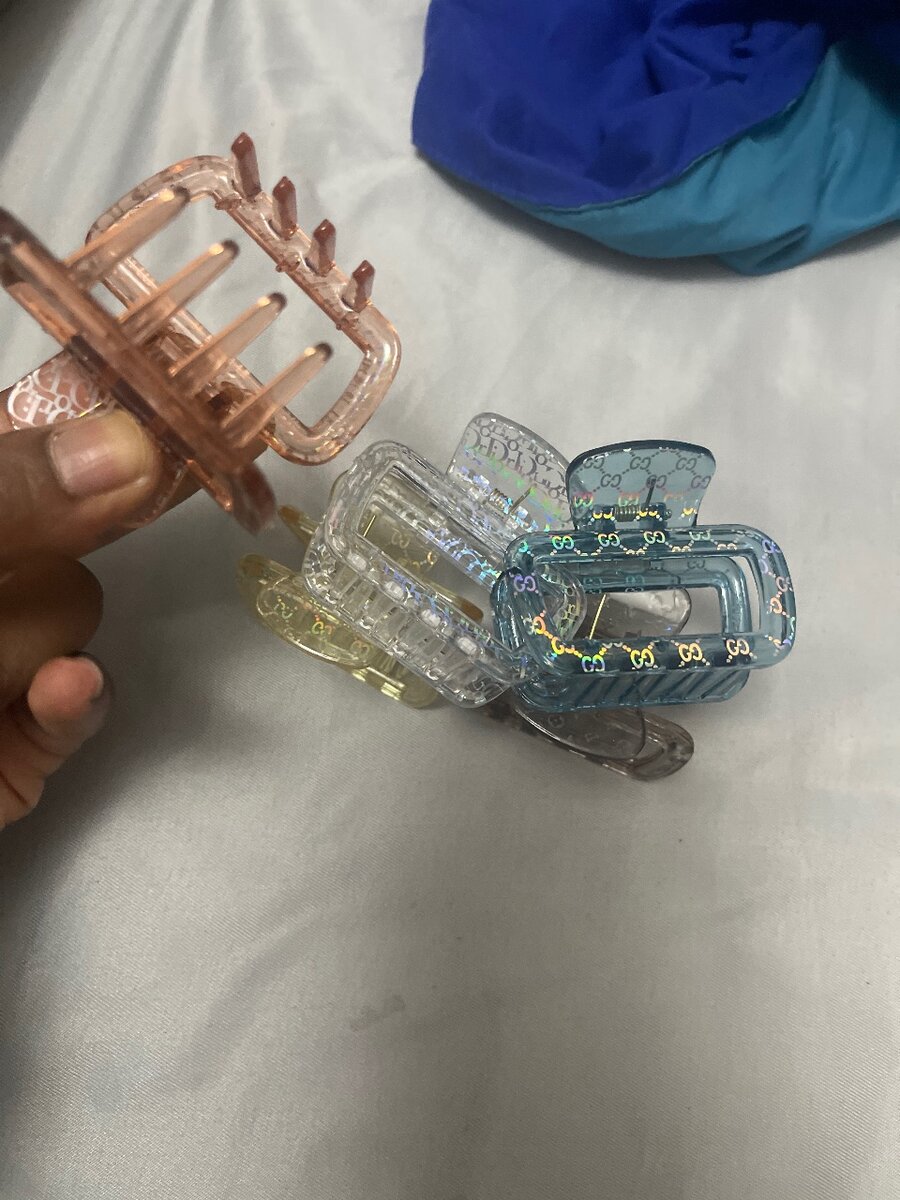 Pinces à cheveux colorées