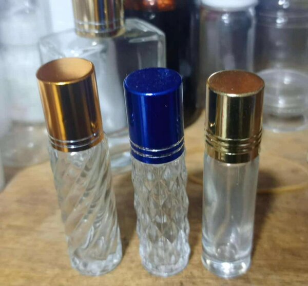 Parfums miniatures élégants