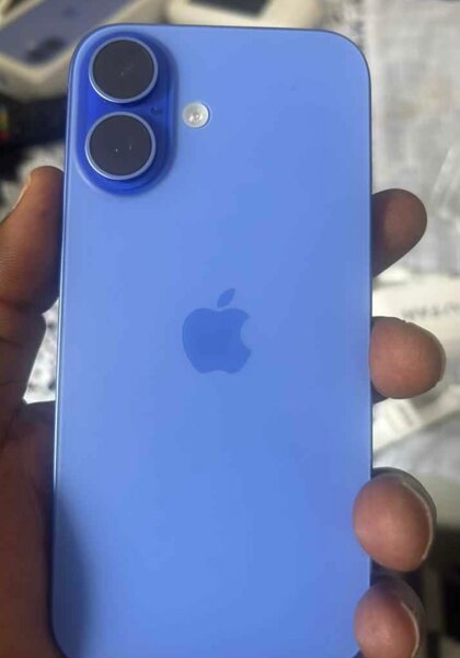 iPhone 16 bleu, 128gb