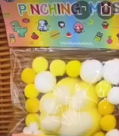 Антистресс таба сквиш лапка котика желтый