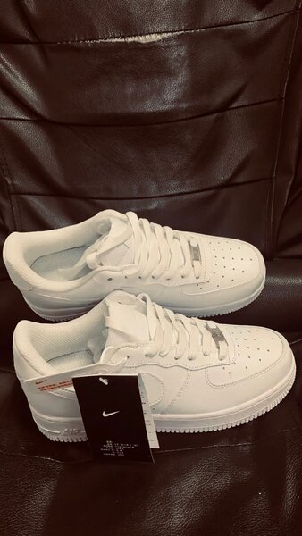 Nike крассовки